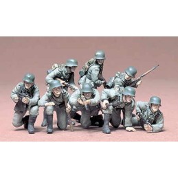 PANZERGRANADEROS ALEMANES ( 8 figuras) ESCALA 1/35 TAMIYA 35061 PANZERGRANADEROS ALEMANES ( 8 figuras) ESCALA 1/35 TAMIYA 35061