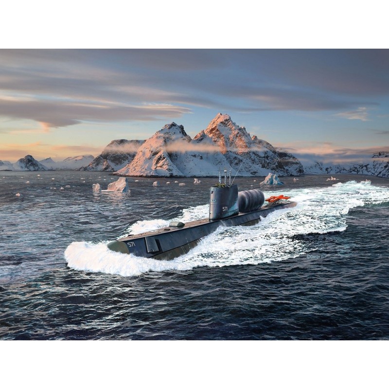 SUBMARINO U.S.S. Nautilus -Escala 1/305- Revell 05184