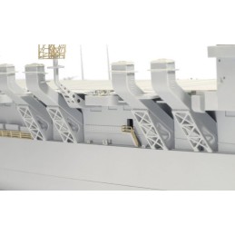 PORTAAVIONES U.S.S. Independence CVL-22 -Escala 1/350- Dragon Models 1024